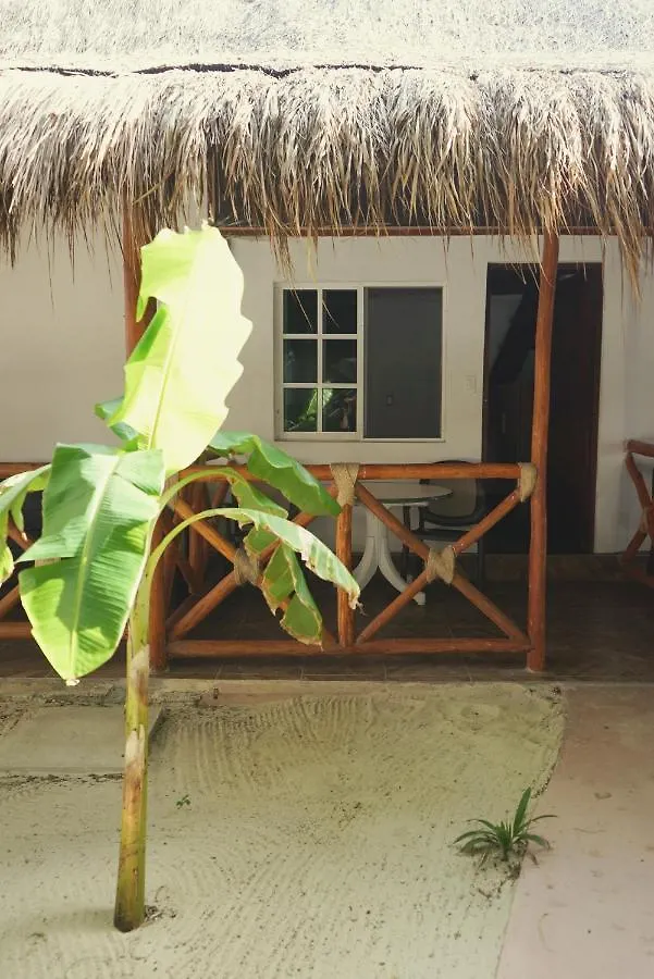 Kinta Kan Cabanas Hotel بلايا ديل كارمن