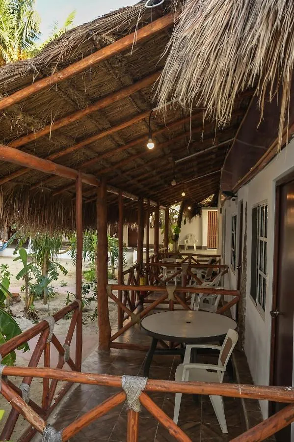 Kinta Kan Cabanas Hotel بلايا ديل كارمن