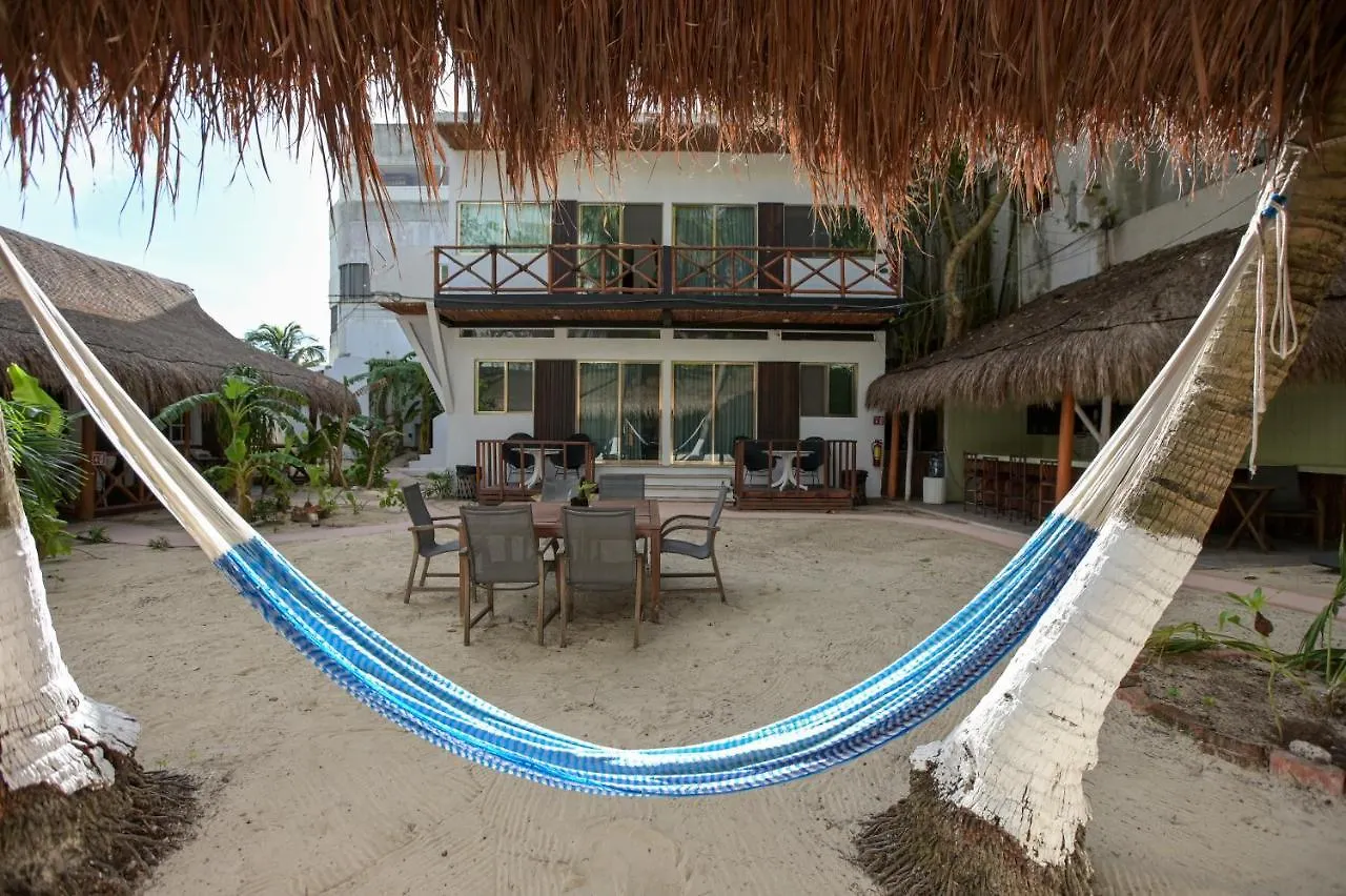 Kinta Kan Cabanas Hotel بلايا ديل كارمن